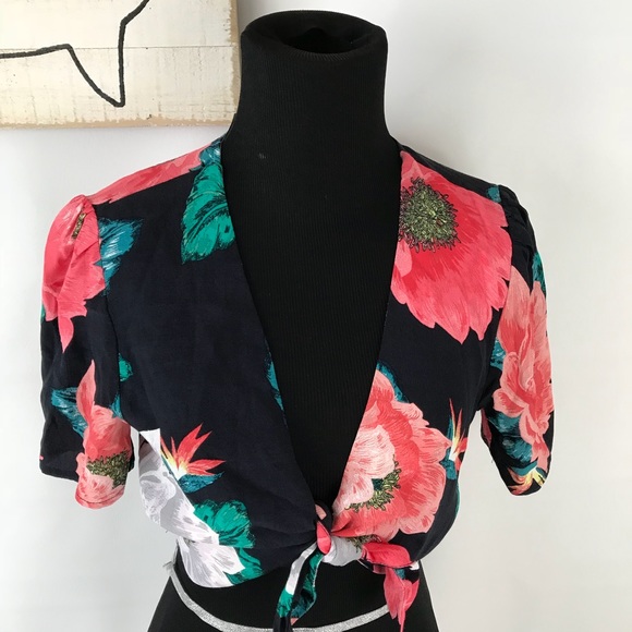 Zara floral crop top knot - Picture 3 of 5